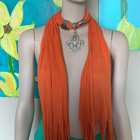 Women’s scarves - Picture 3 of 6